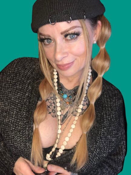 Blueeyed Maggie👑❤️'s avatar