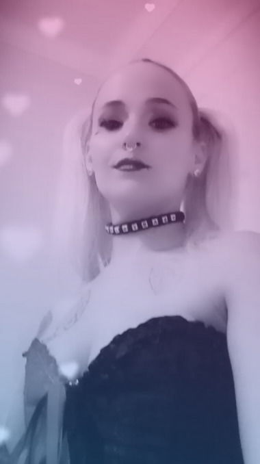 Mandi Mae❣️'s avatar
