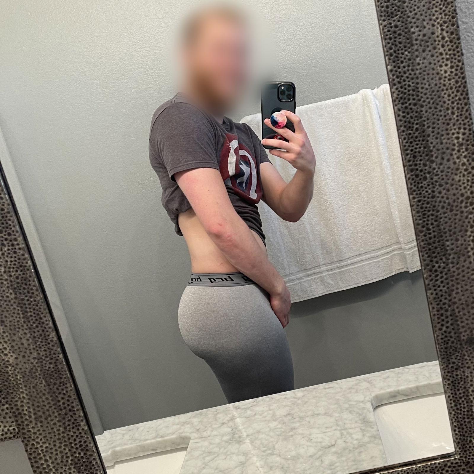Mitch 🍑