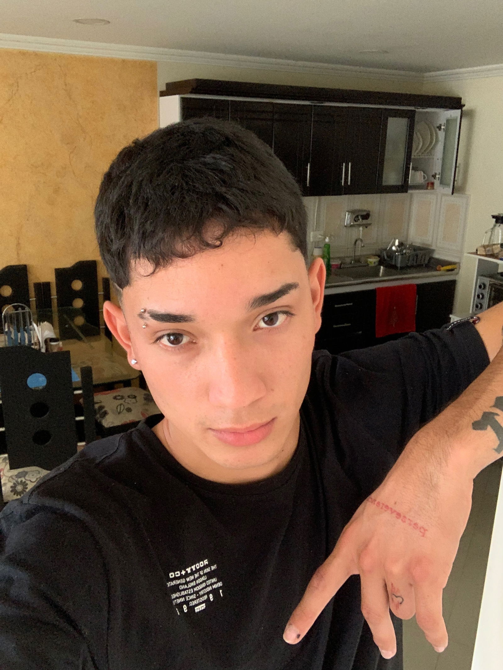 Helmer Ochoa's avatar