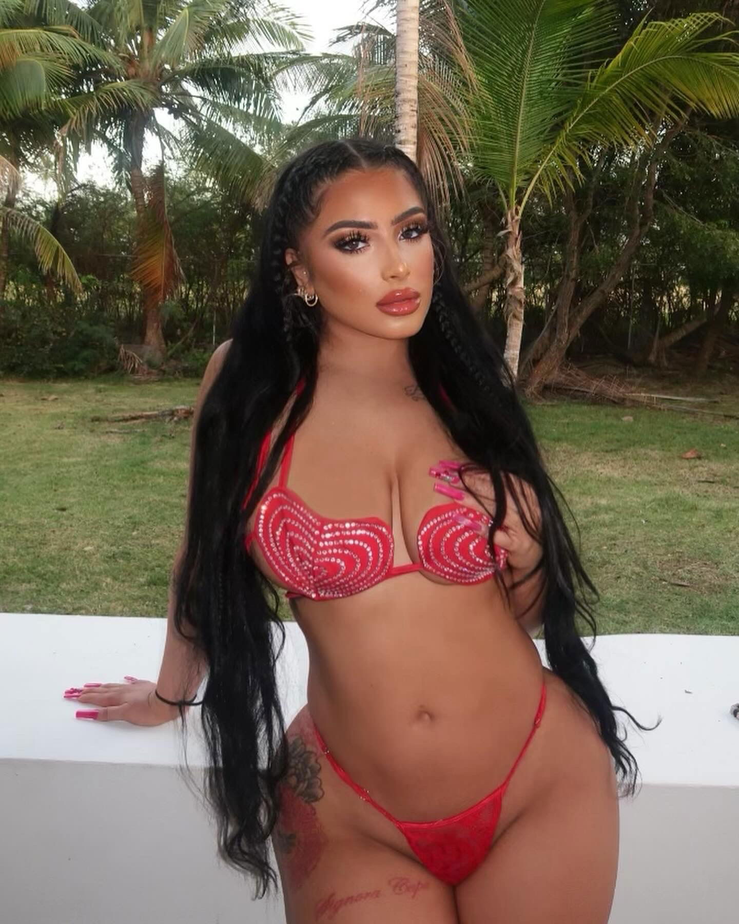 Natalia Rae's avatar