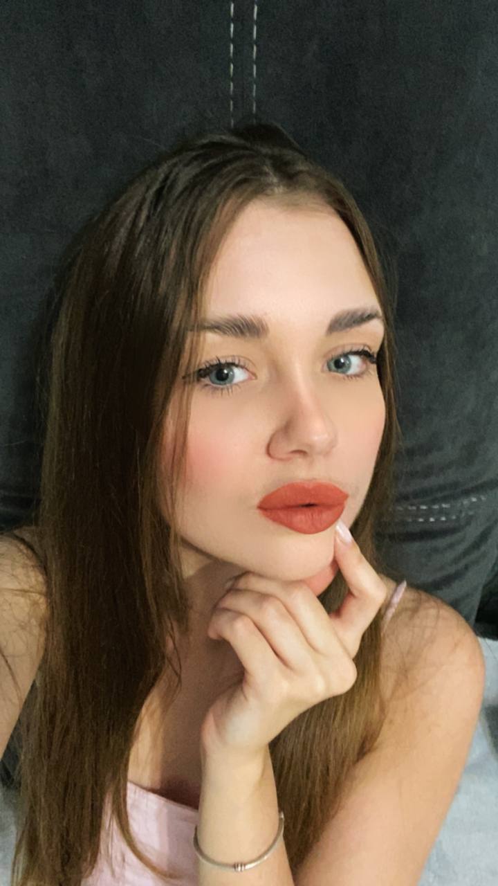 Marry Hampton's avatar