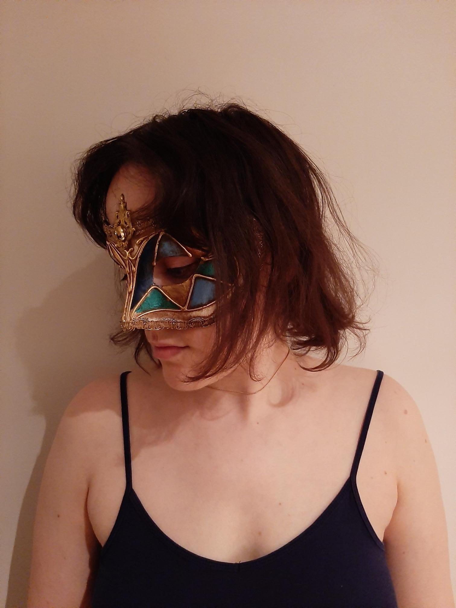 Masked Miss Maya's avatar