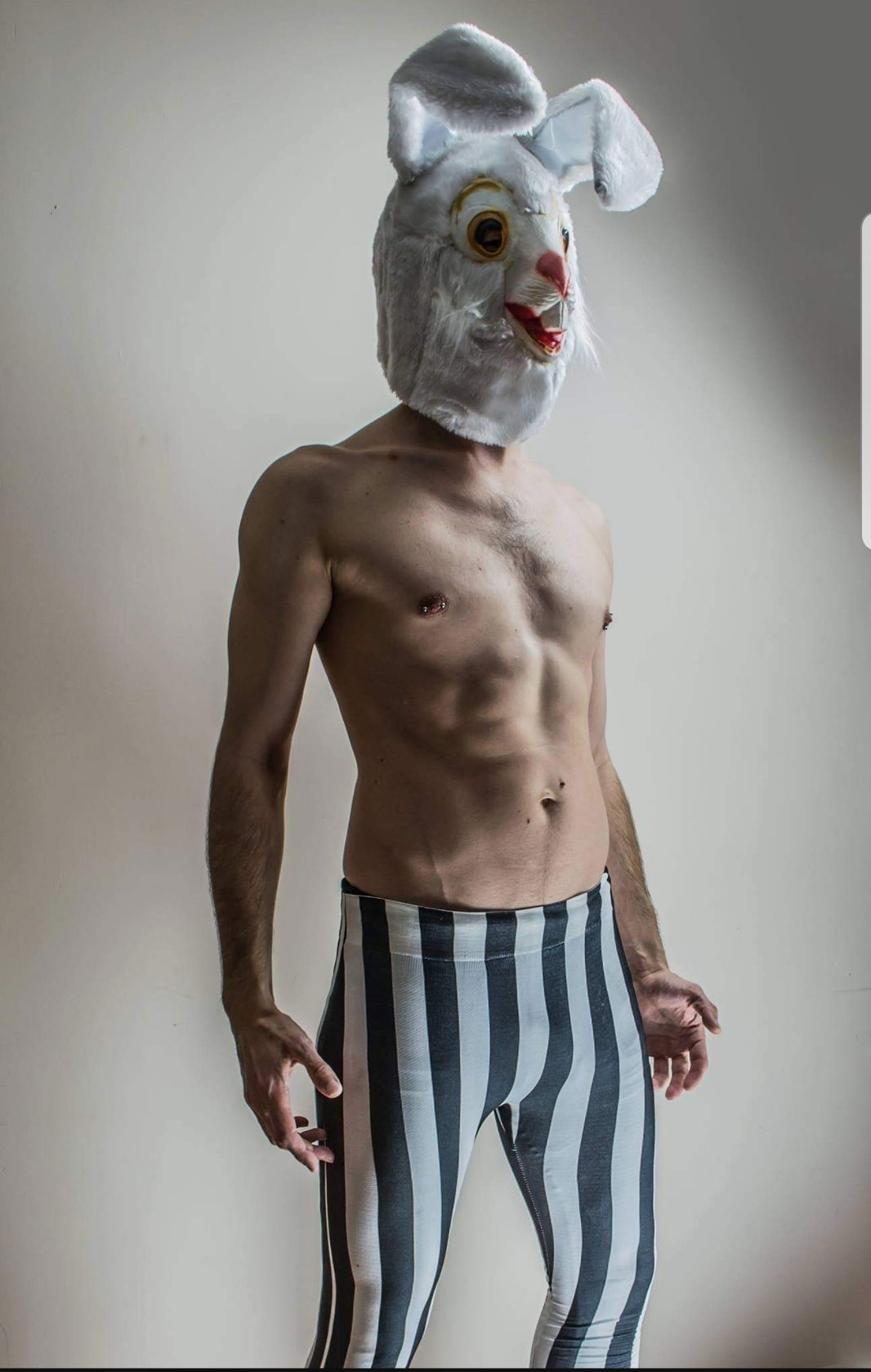 Masked Swinger's avatar