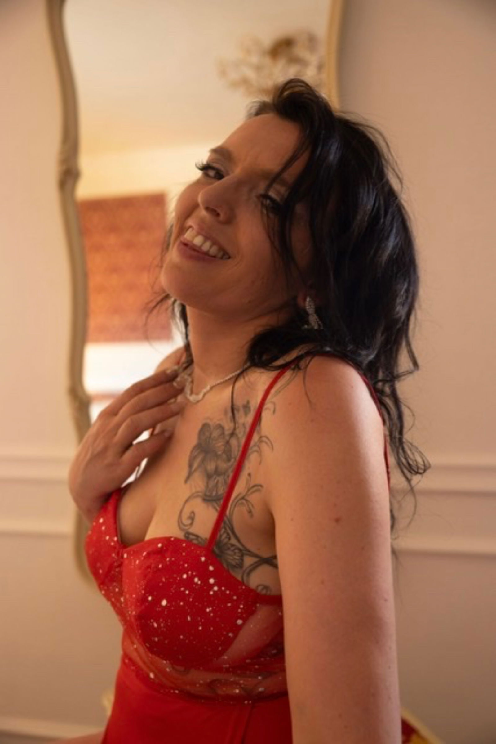 Mature bittersweet Kiss Sunny