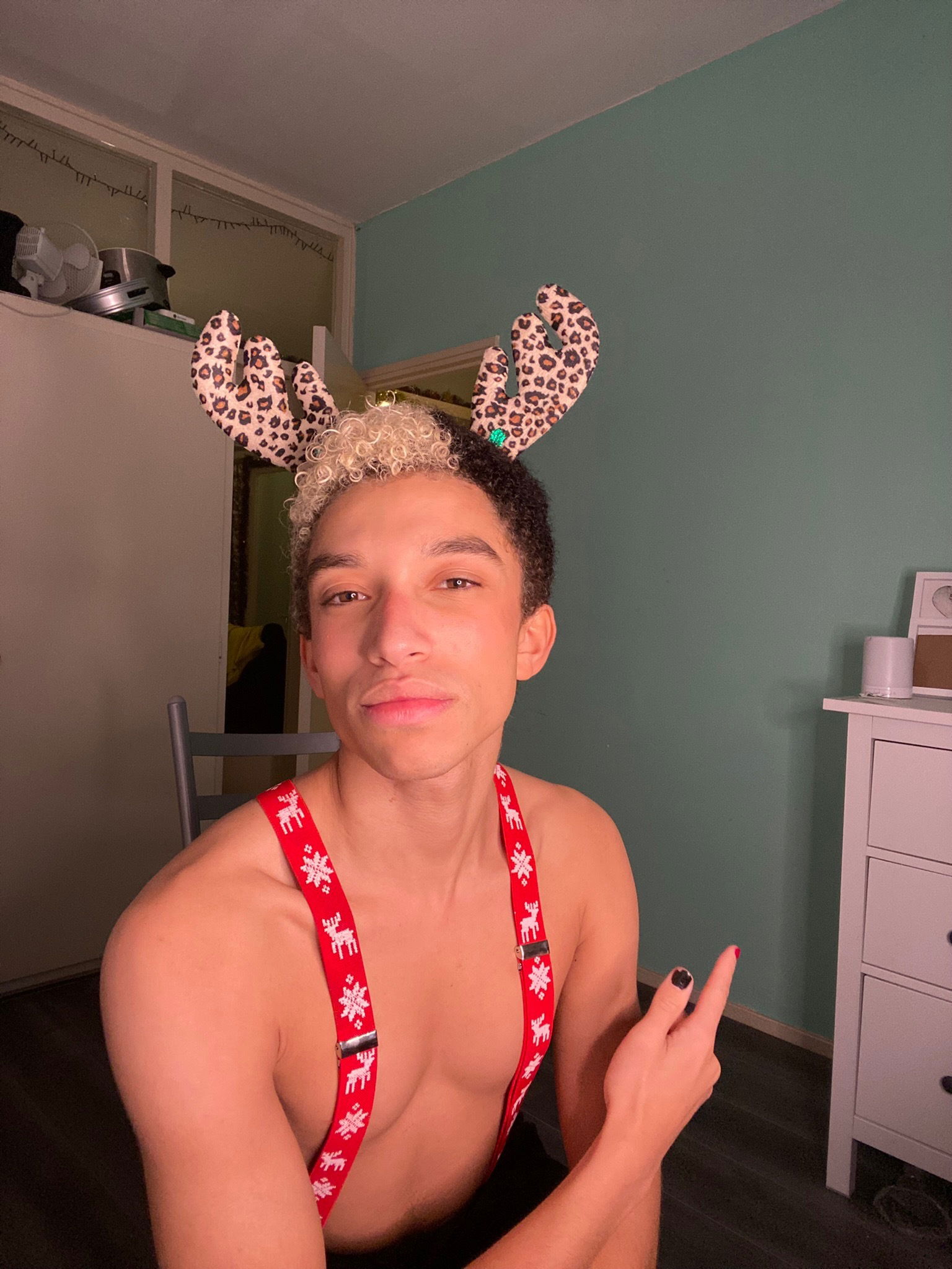 Maximillian James's avatar