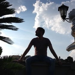 Max's avatar