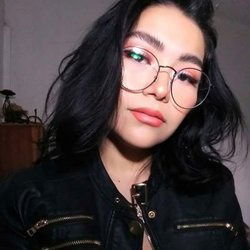 Melani Pax's avatar