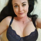 Melissa Lauren's avatar