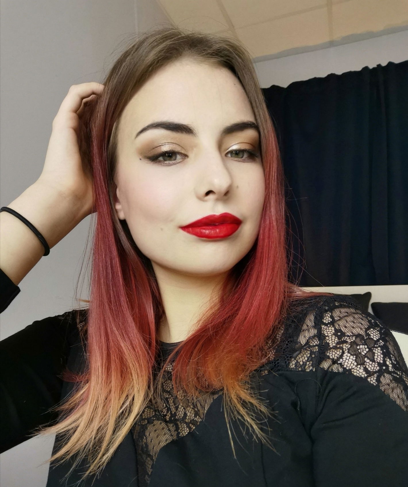 Mia Turner's avatar
