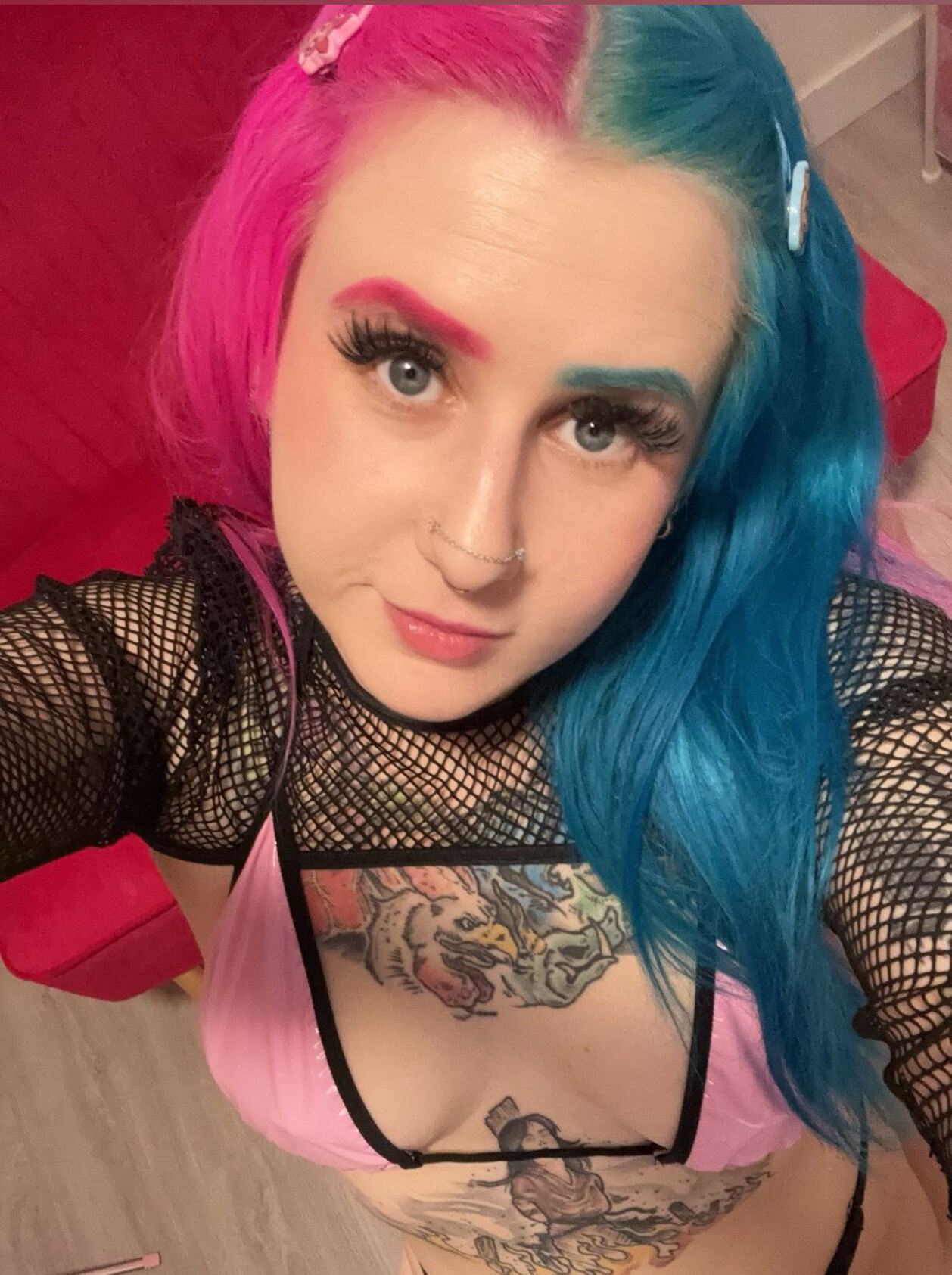 🌸 Mickey Mountains 💦's avatar