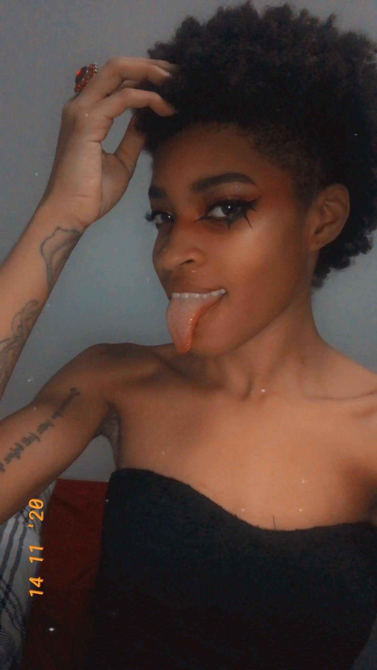 Midnight 🥀's avatar