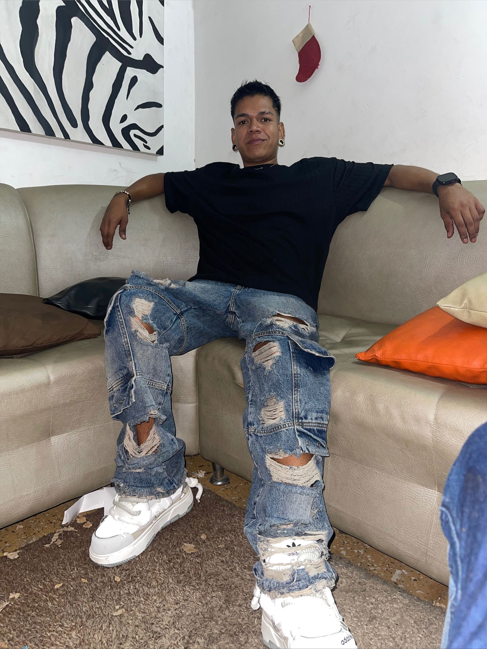 Mikey Dowsom's avatar