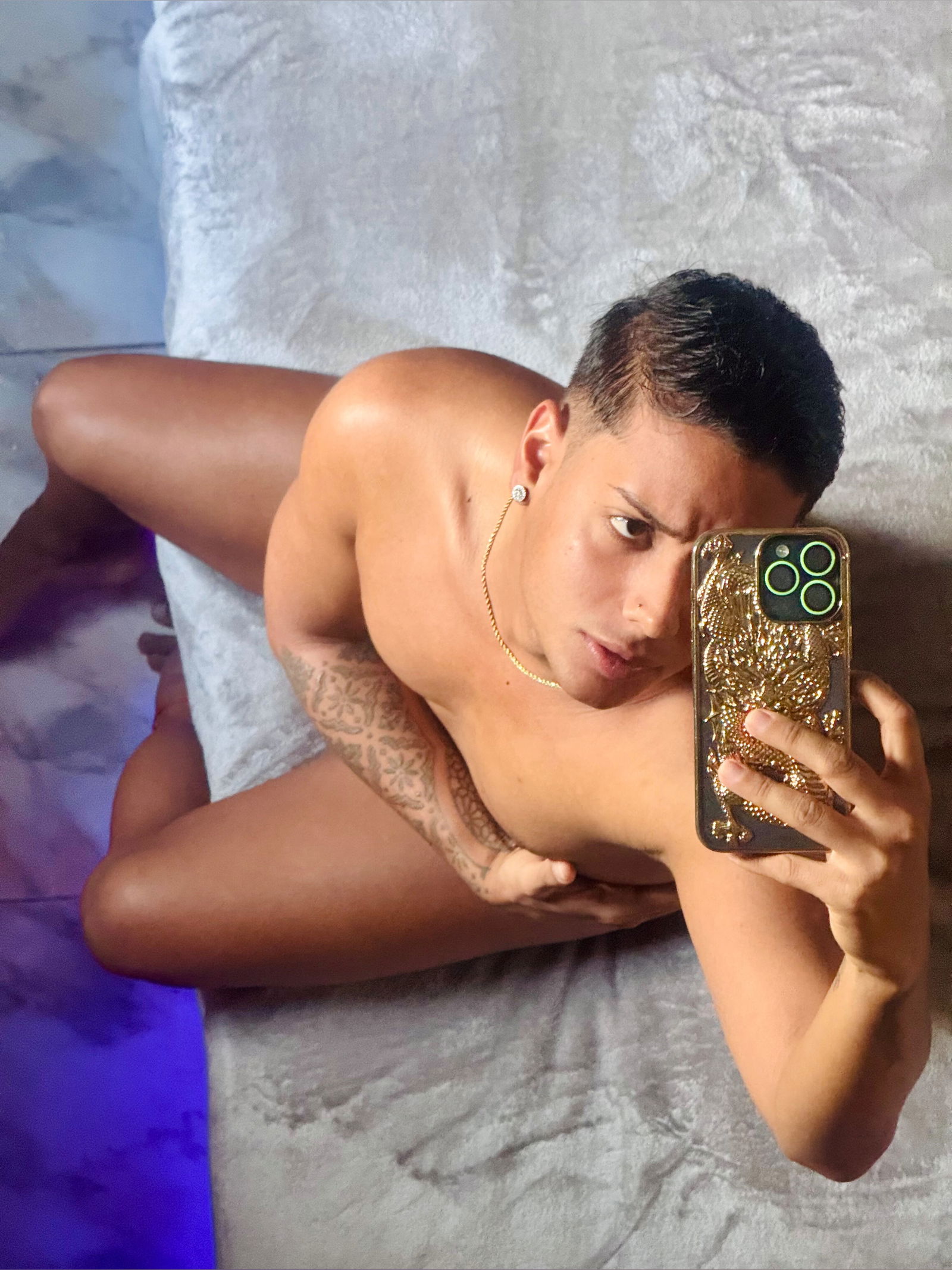 Joshua Moett's avatar