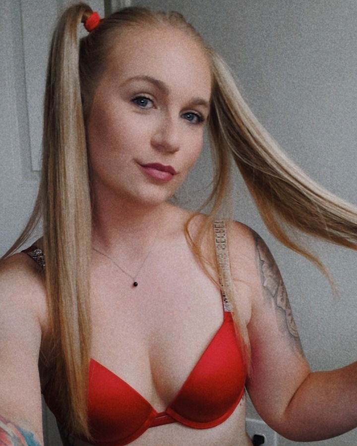 LAINA's avatar