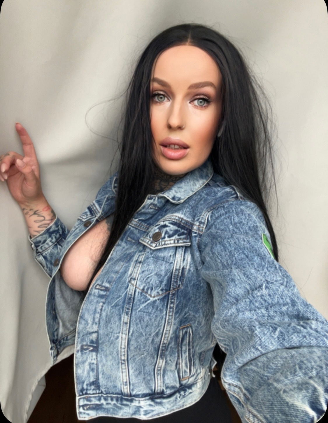 Millitattoedmodel's avatar