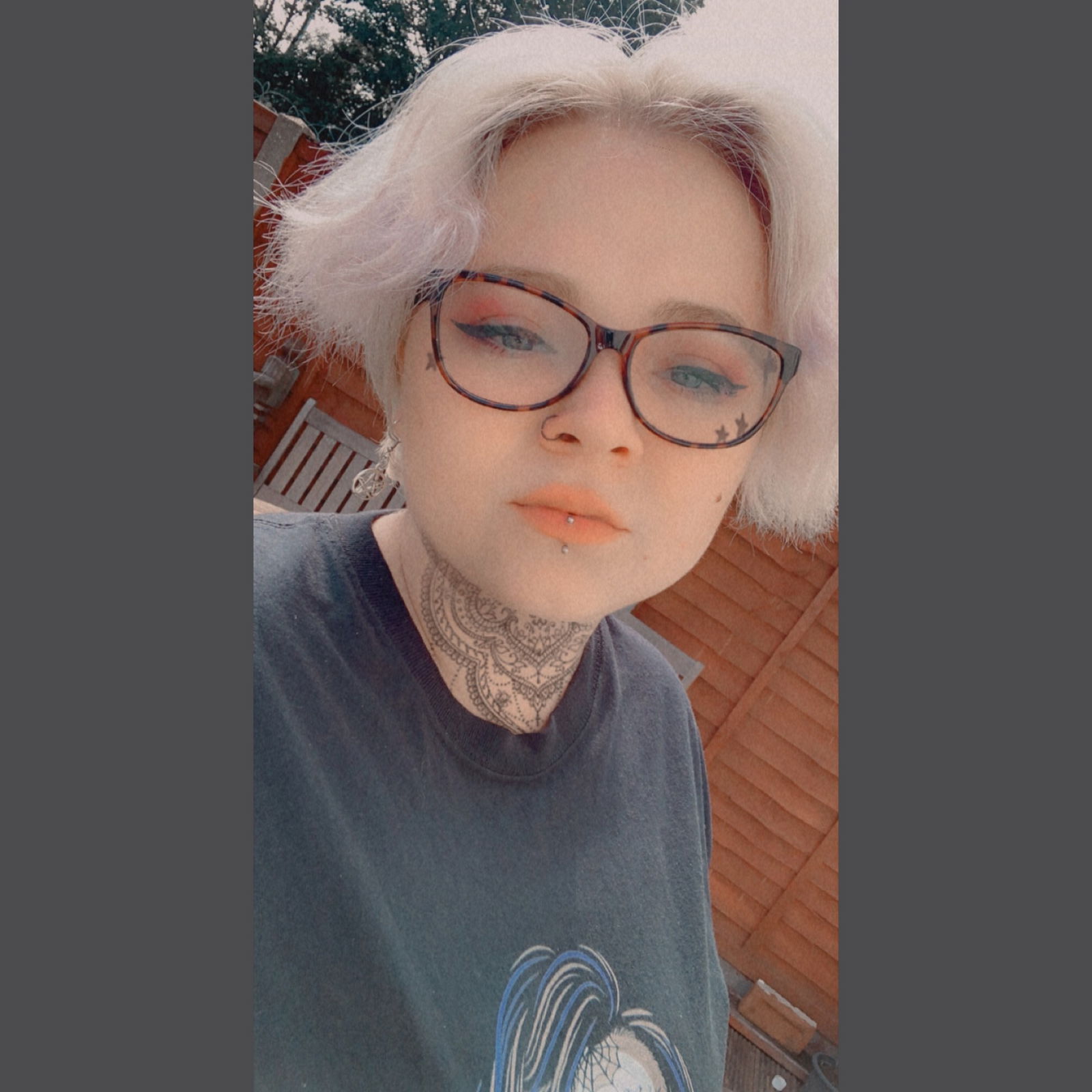 Nora's avatar