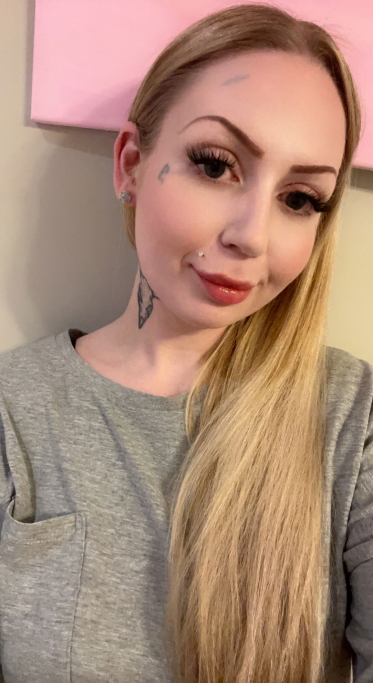 Miss Kimber's avatar