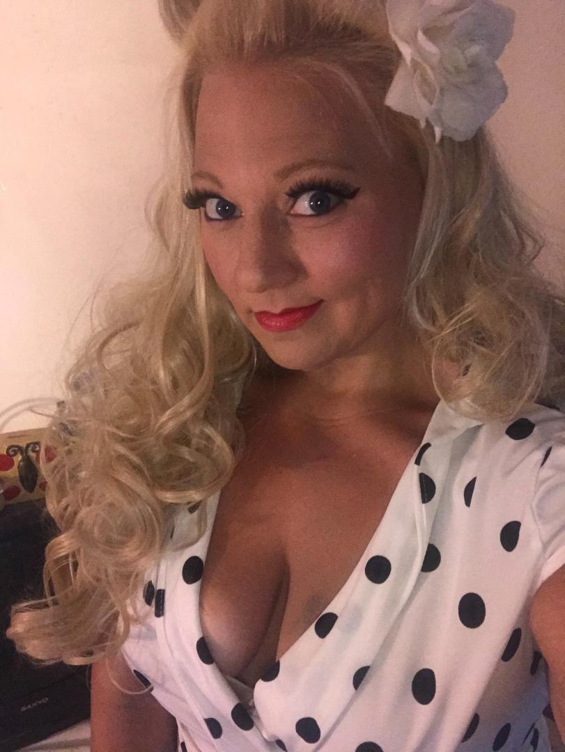 Miss Magnolia Doll's avatar