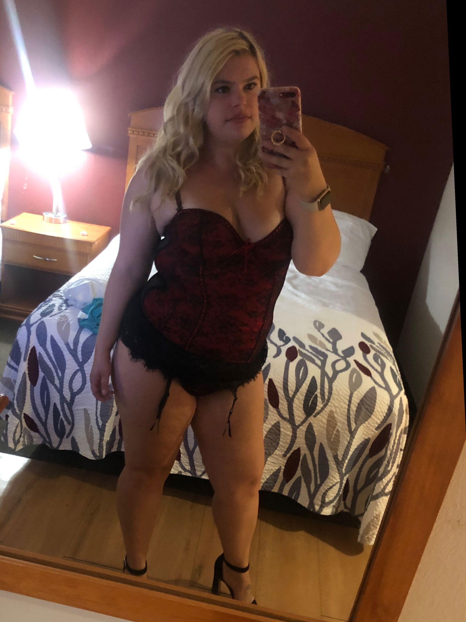 Mariah Marie's avatar