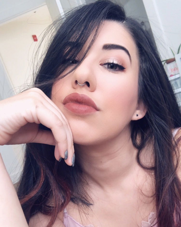 Miss Roxxxie's avatar
