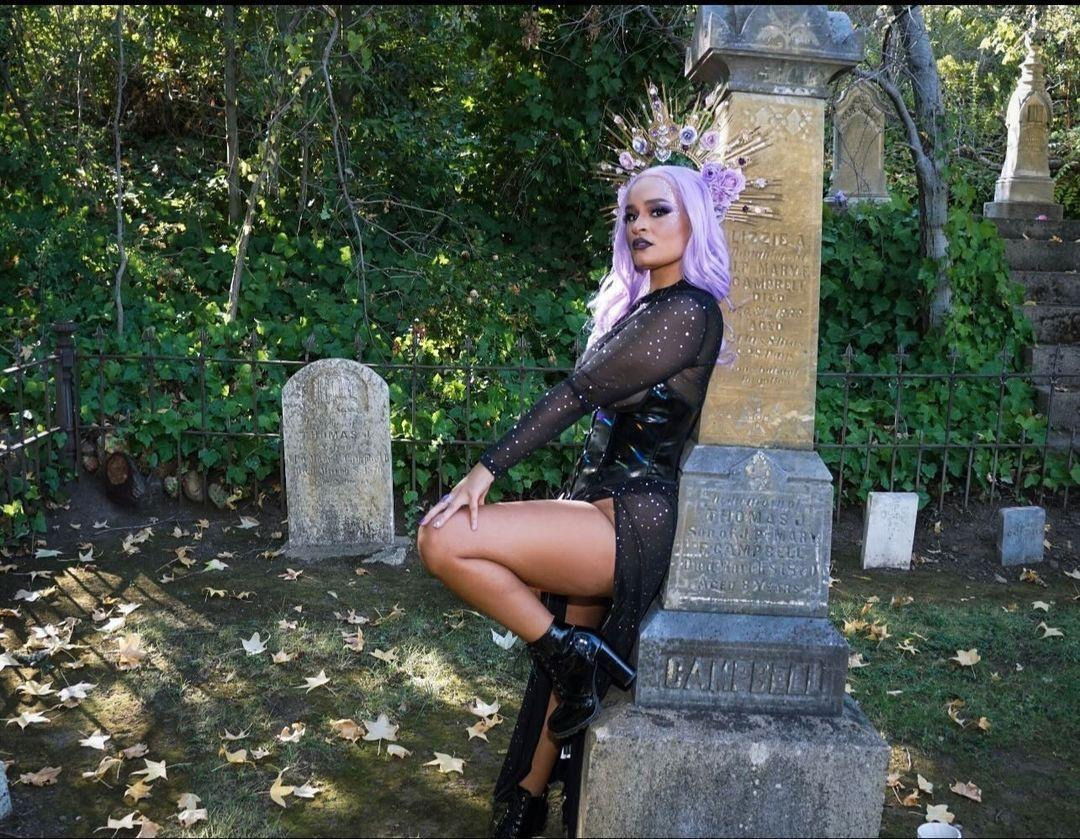 MistressViolet