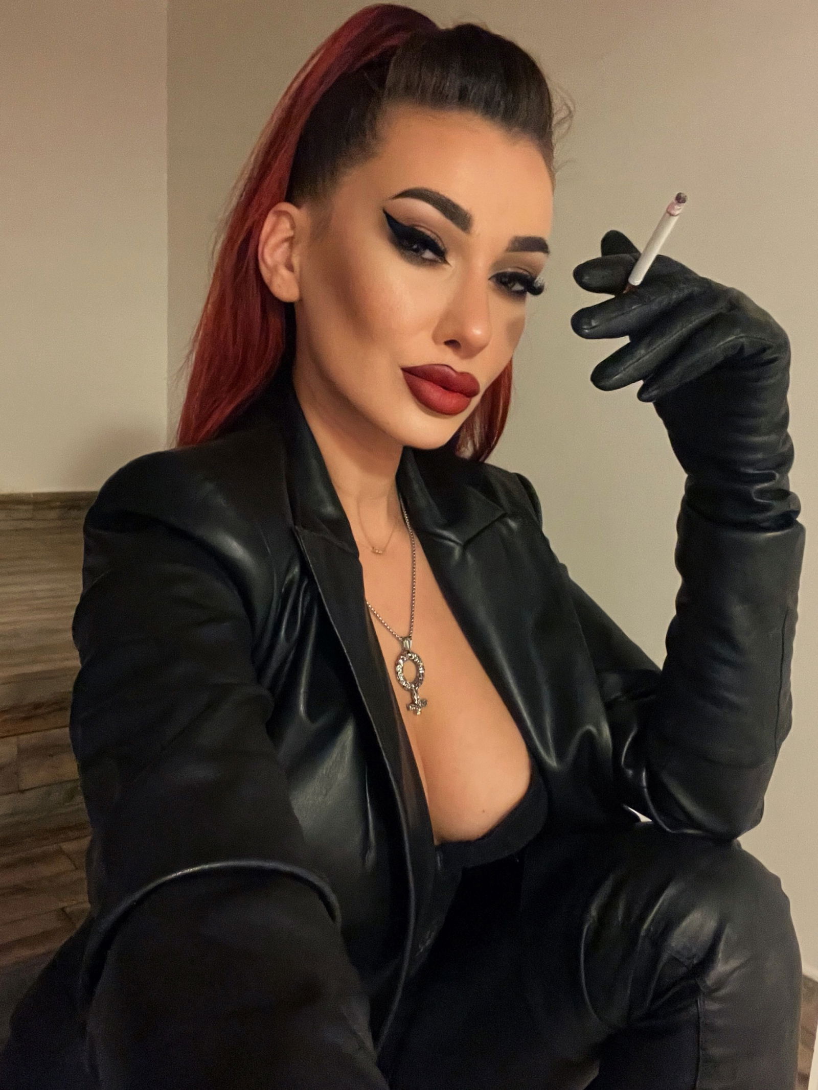 Mistress Amanda's avatar