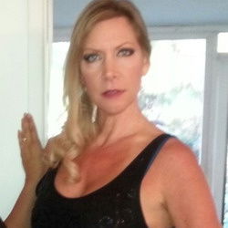 Mistress Desire's avatar