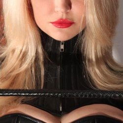 Femme Fatale's avatar