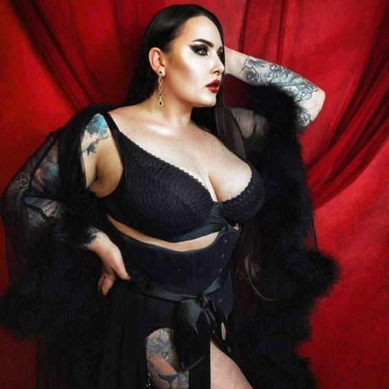 Mistress_Karino's avatar