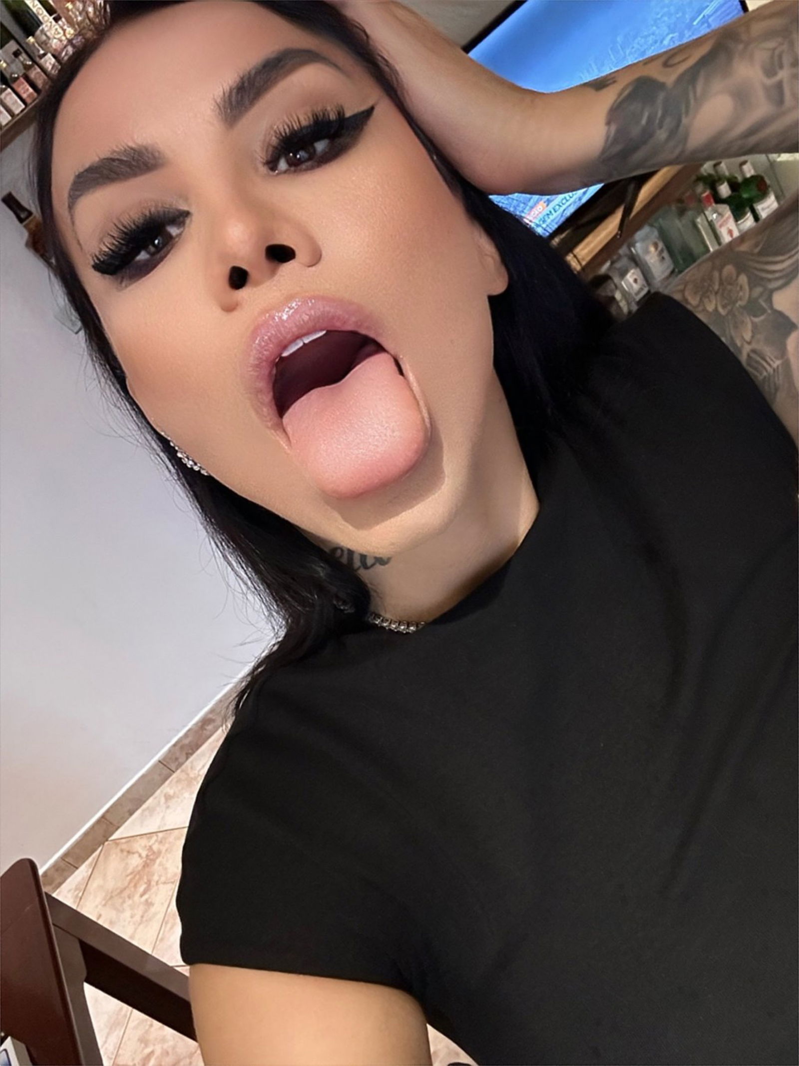 monaliny soares's avatar