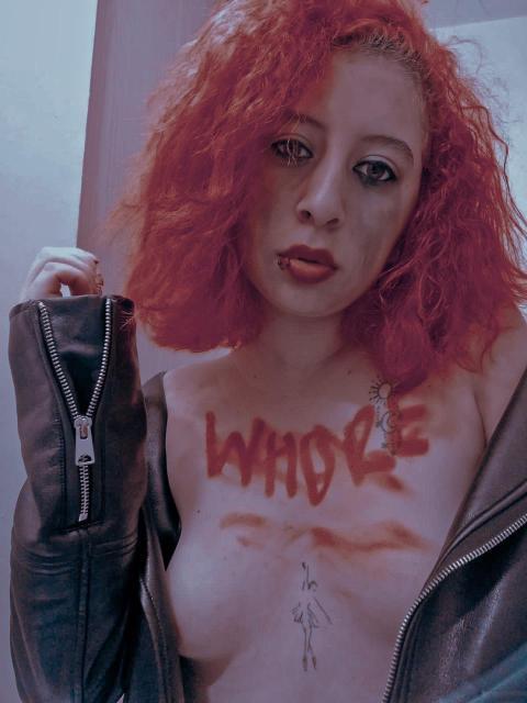 AYLIN's avatar