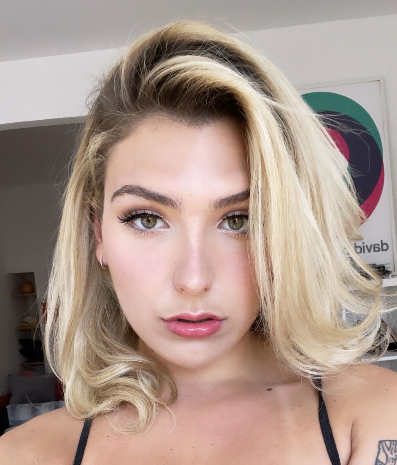 Sexting Now π Moxie's avatar