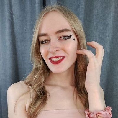 Hailey Lux