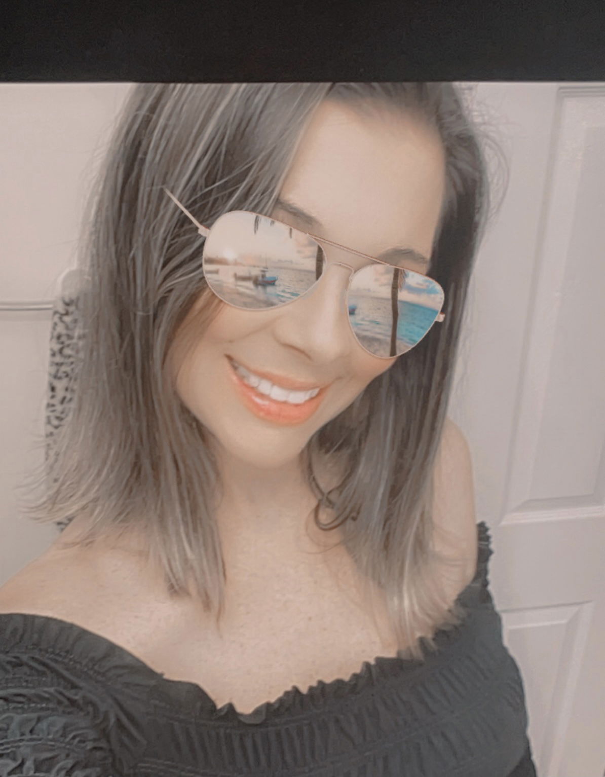 MysteriousHotMom's avatar