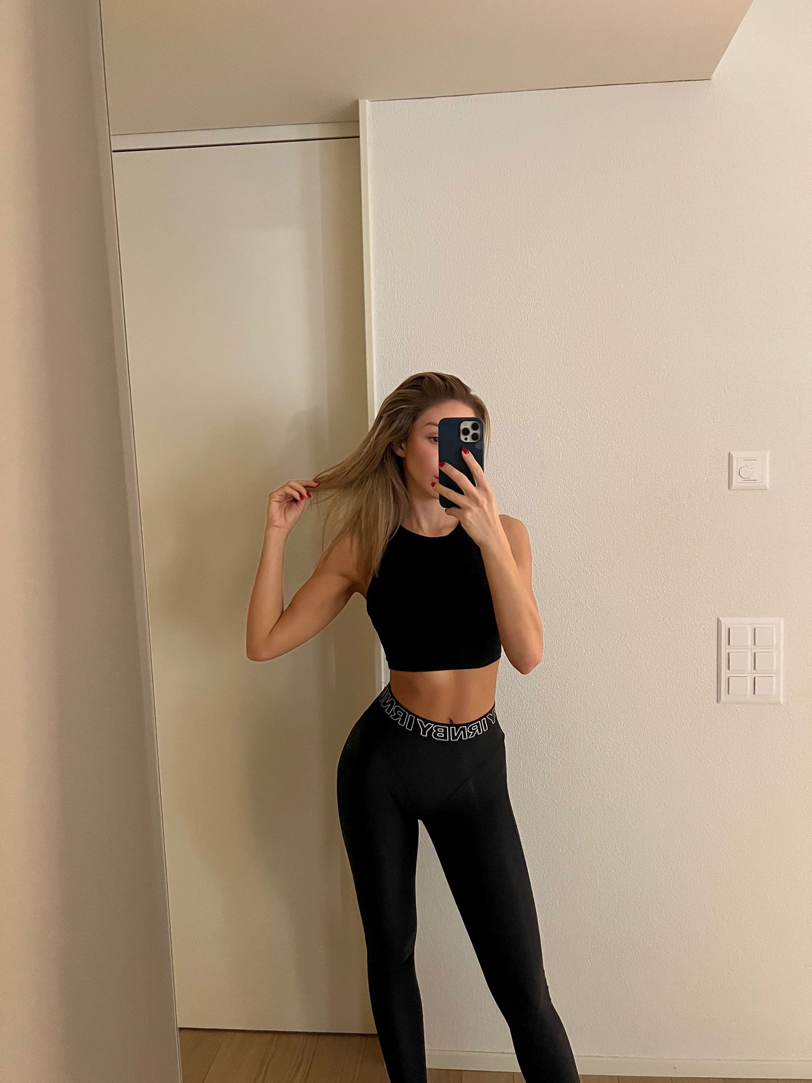 Nadia Noir's avatar
