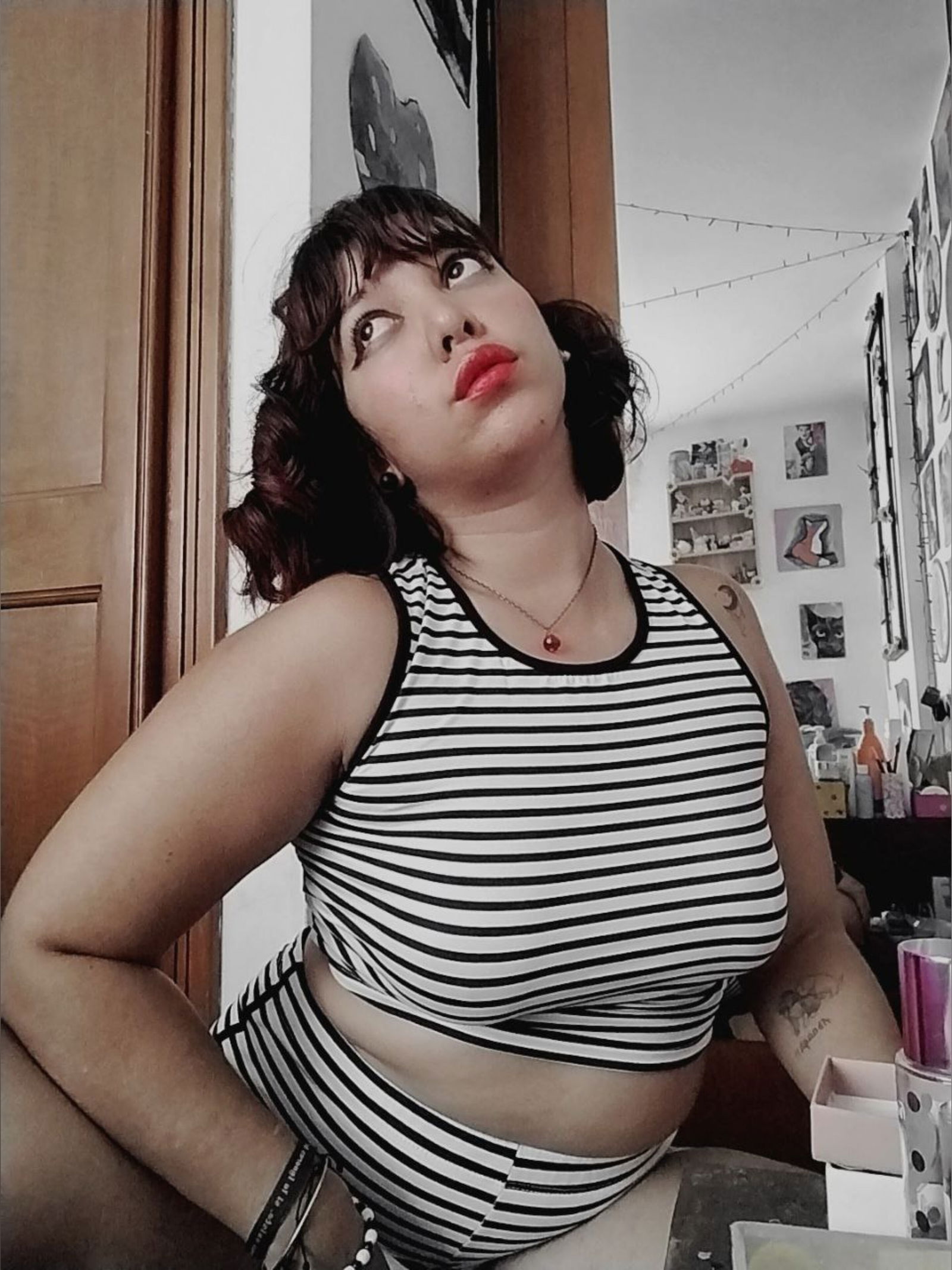 NanaBela 🌟's avatar