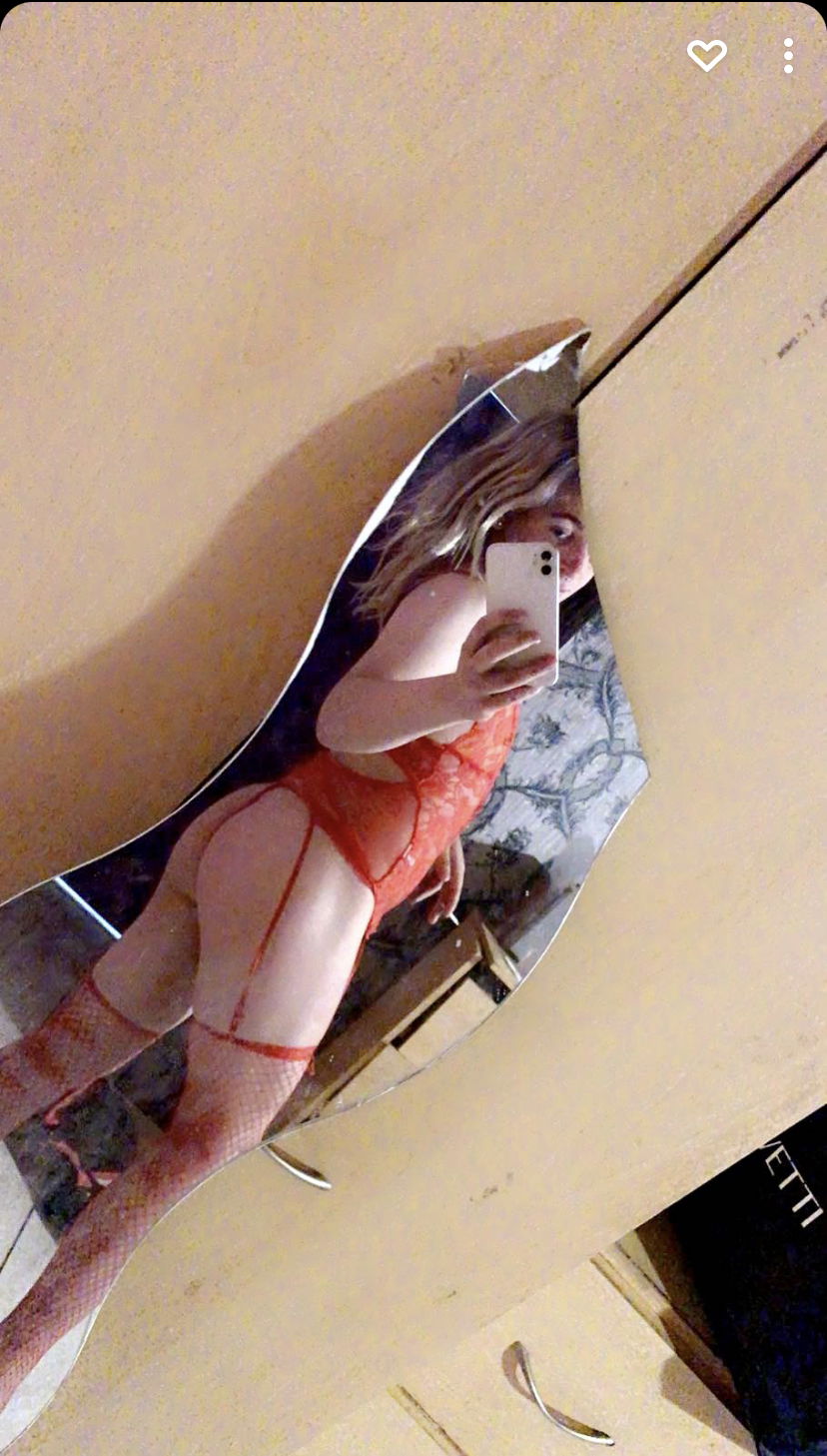 Hornygirlchloe😈🥰's avatar