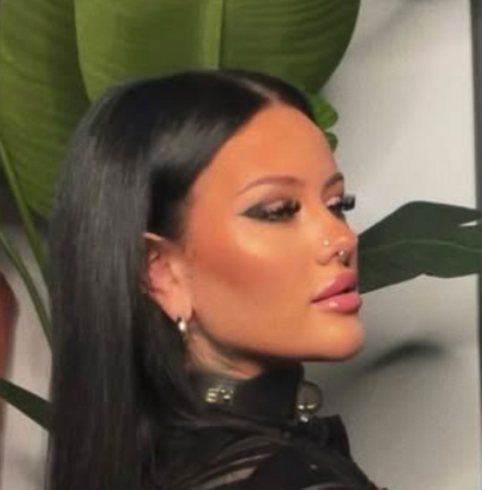 niamh velvet | QUEEN OF PIES 🥧's avatar