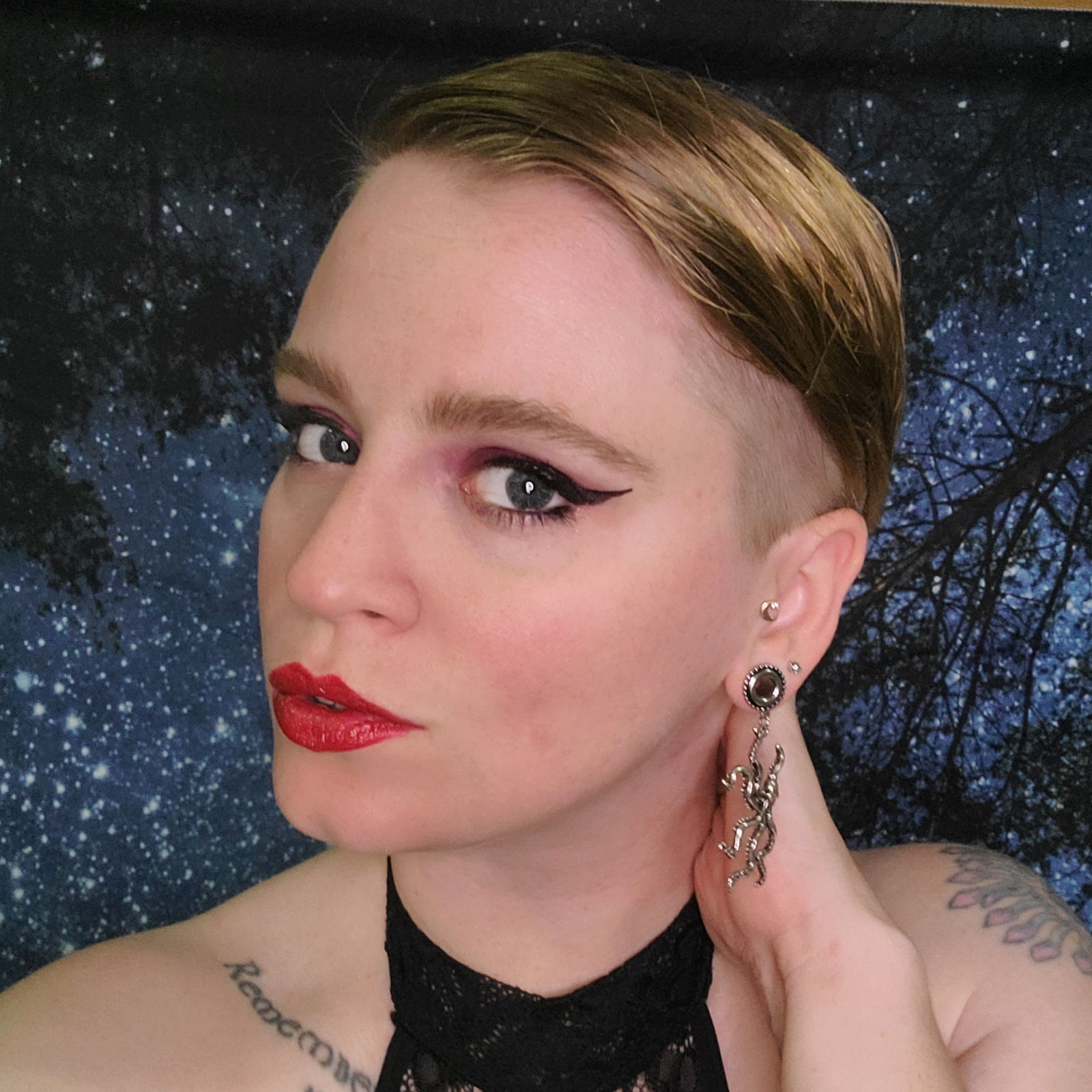 Nickii Free's avatar