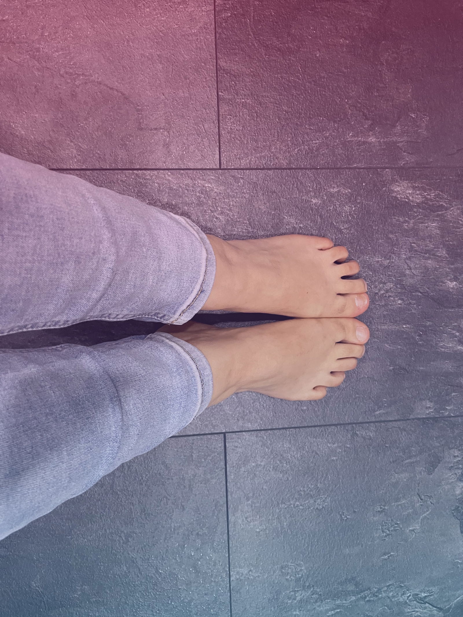 Nicoletta Feet