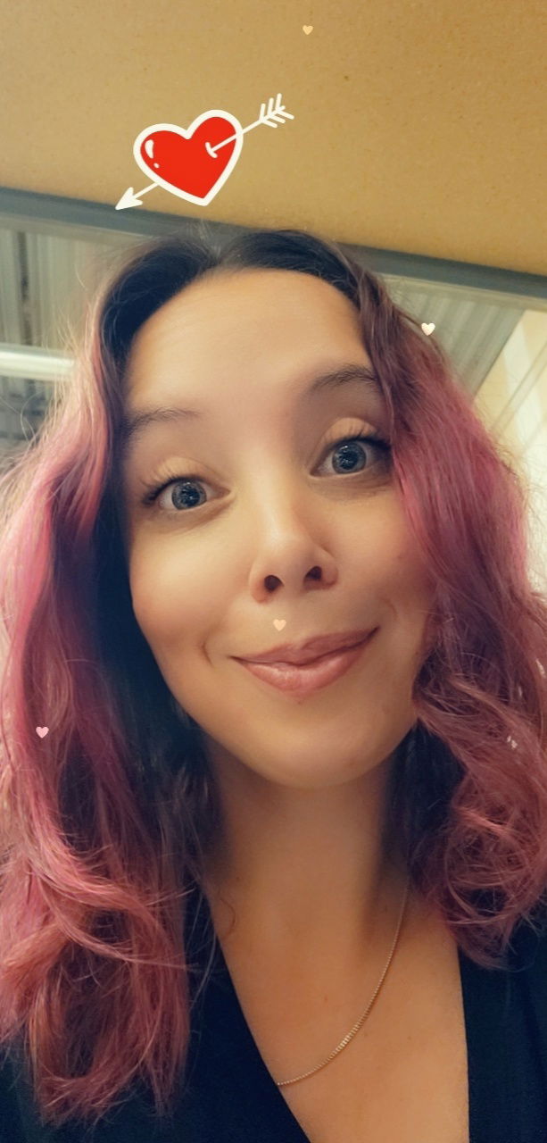 Nicolette's avatar