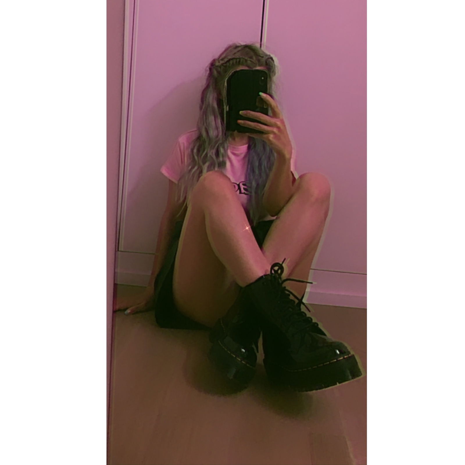 Nikky Love's avatar
