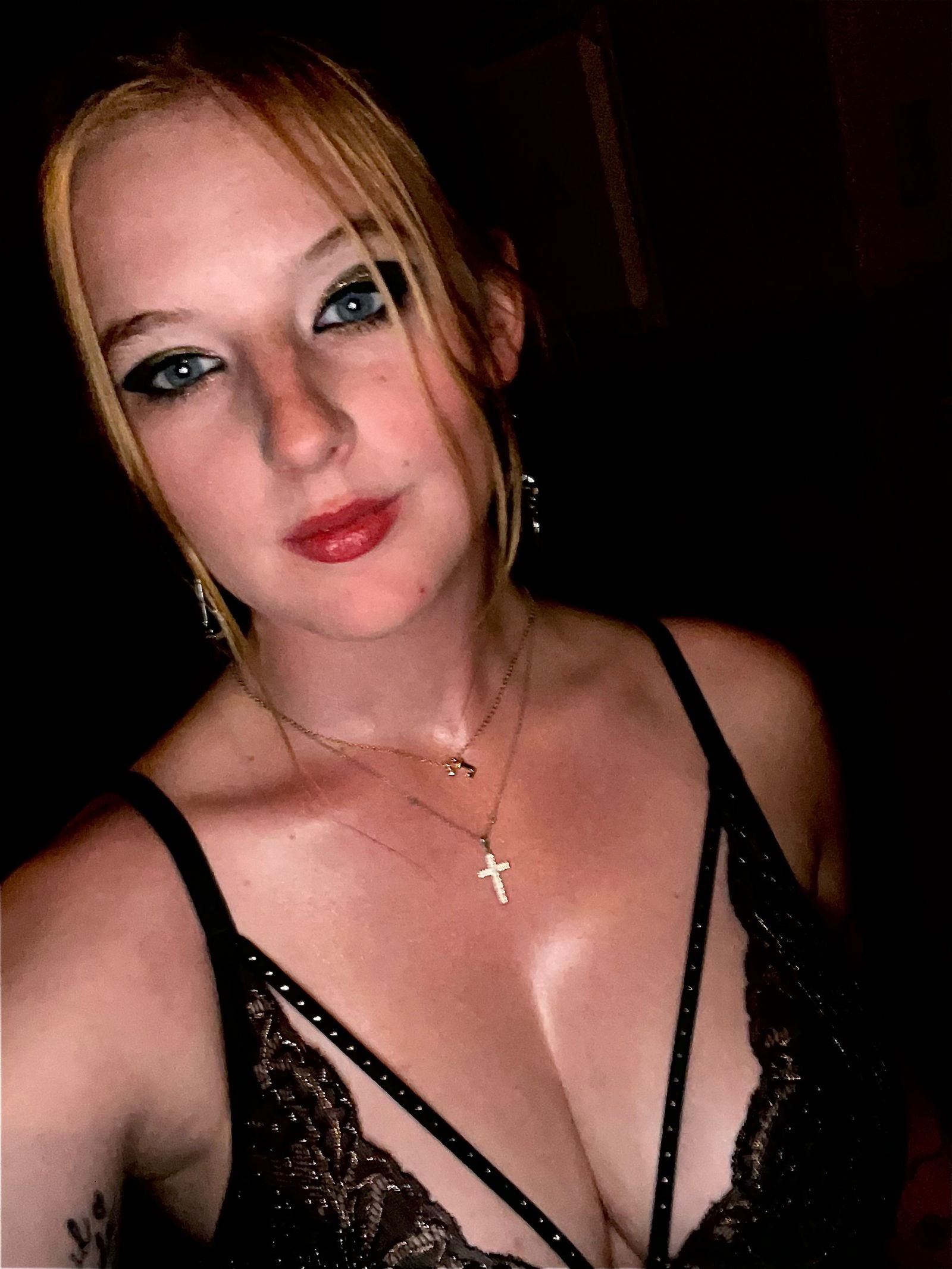 Nikolette's avatar
