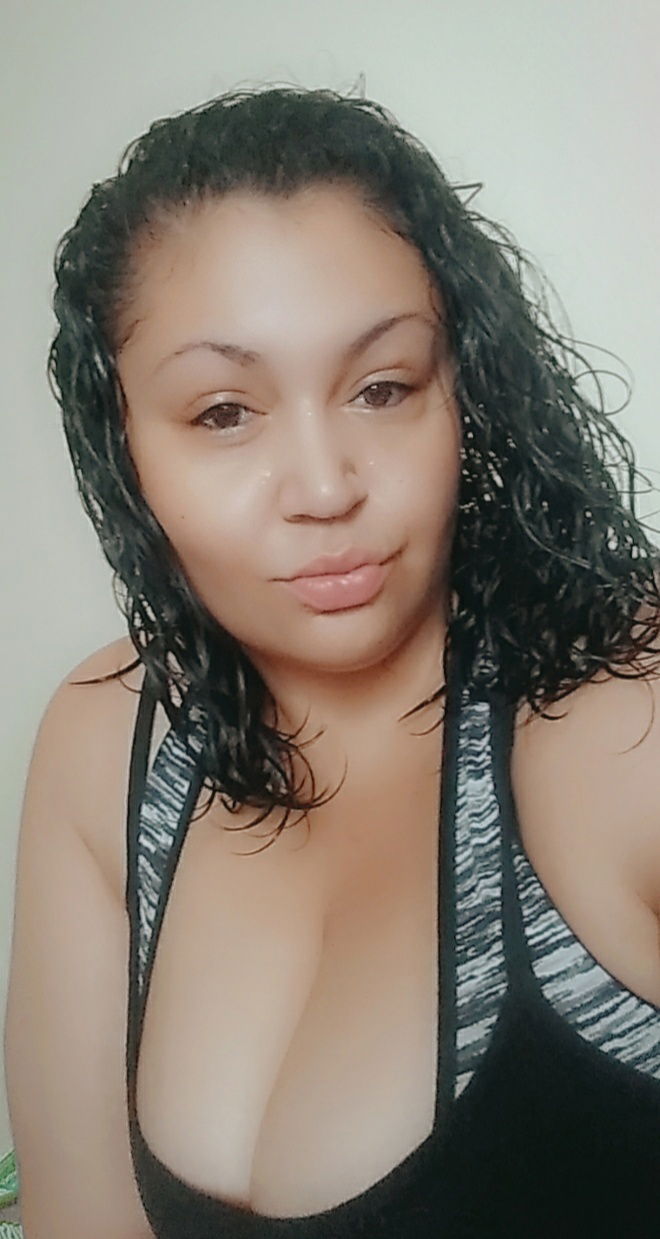 Nina Cherri 🍒's avatar