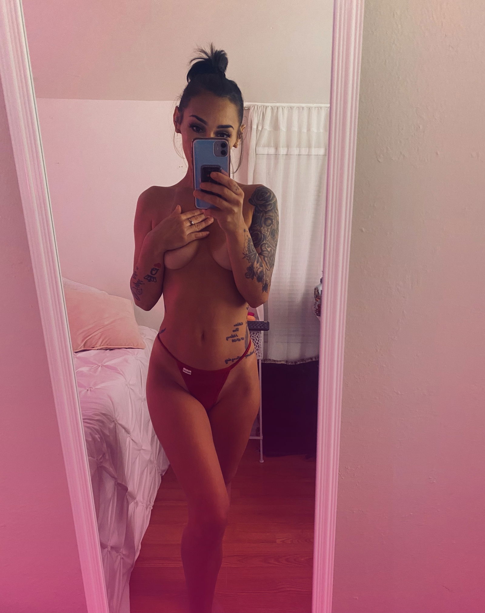 Nina James's avatar