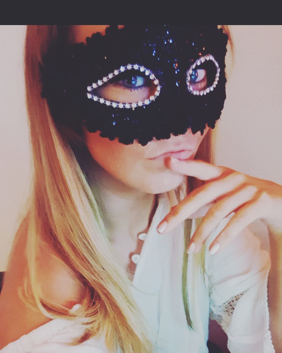 NinaOfficial1's avatar