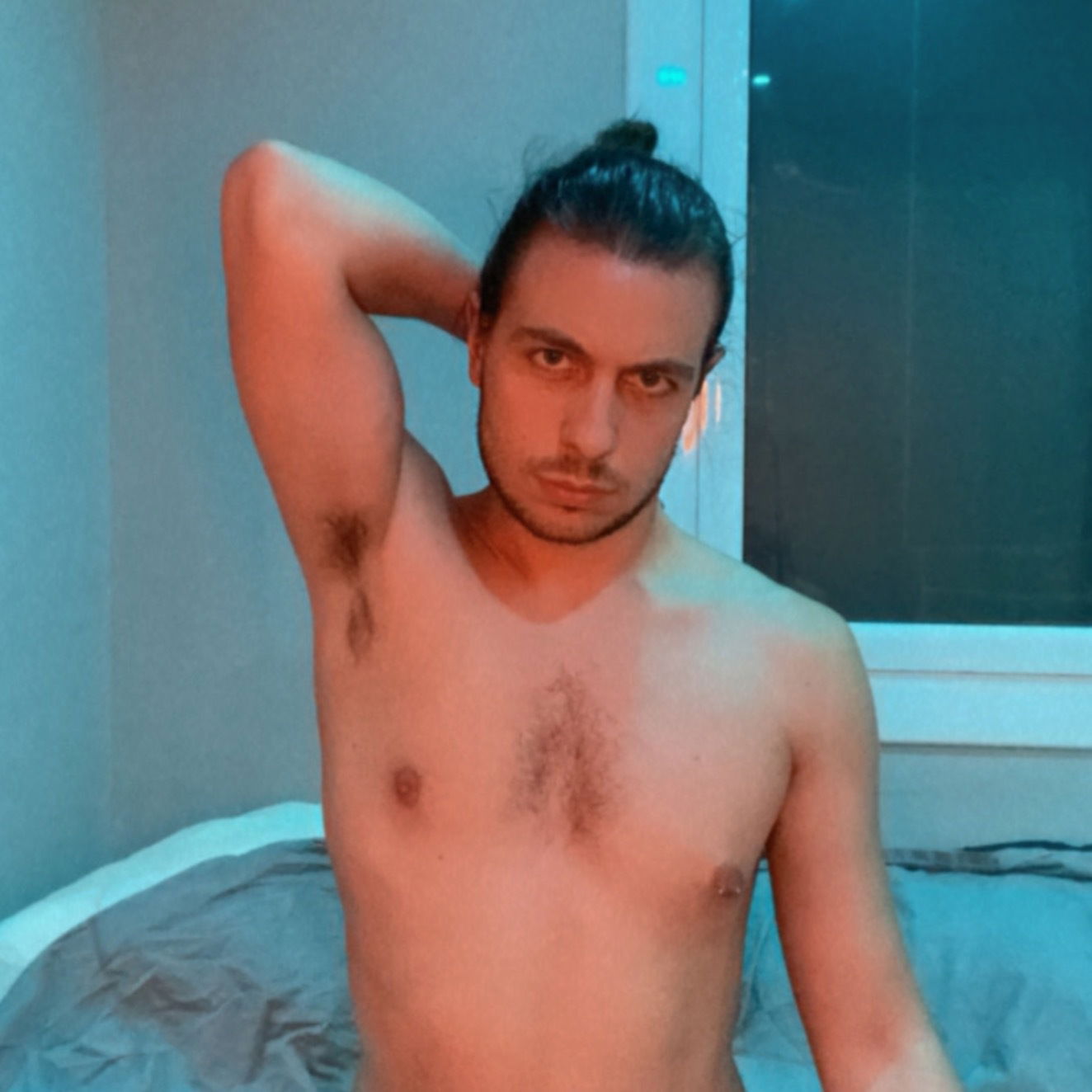Noah Eros's avatar