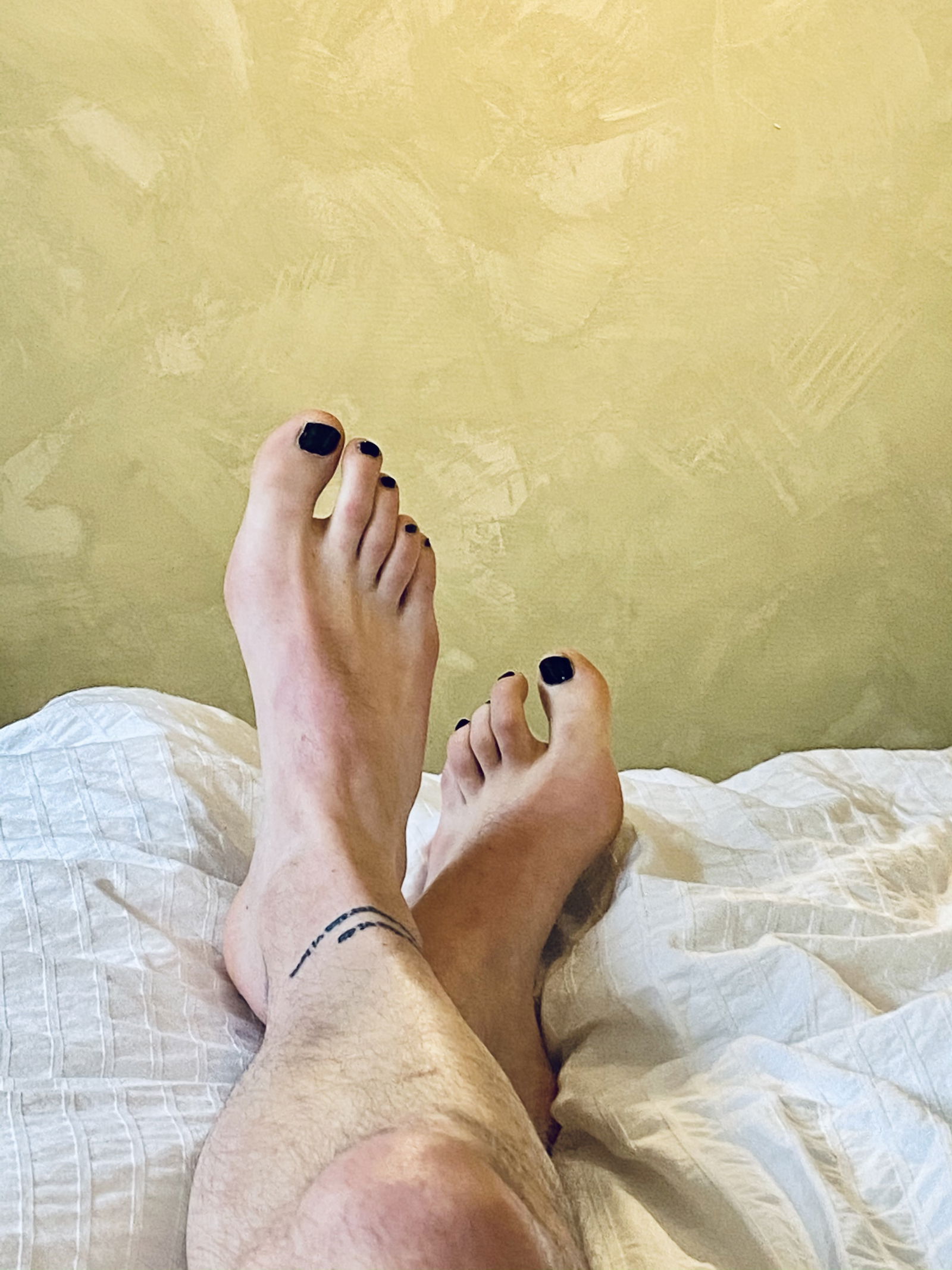 Norwegian foot fetish couple's avatar