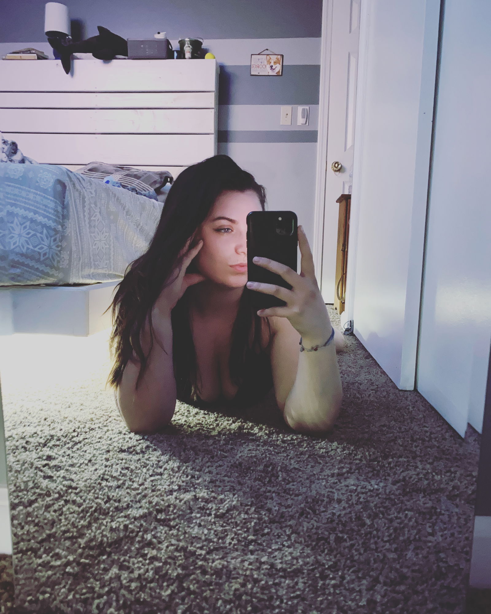 j baby 🖤's avatar